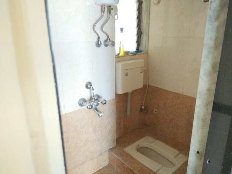 Bathroom 2 - Sai Apartment, Andheri West