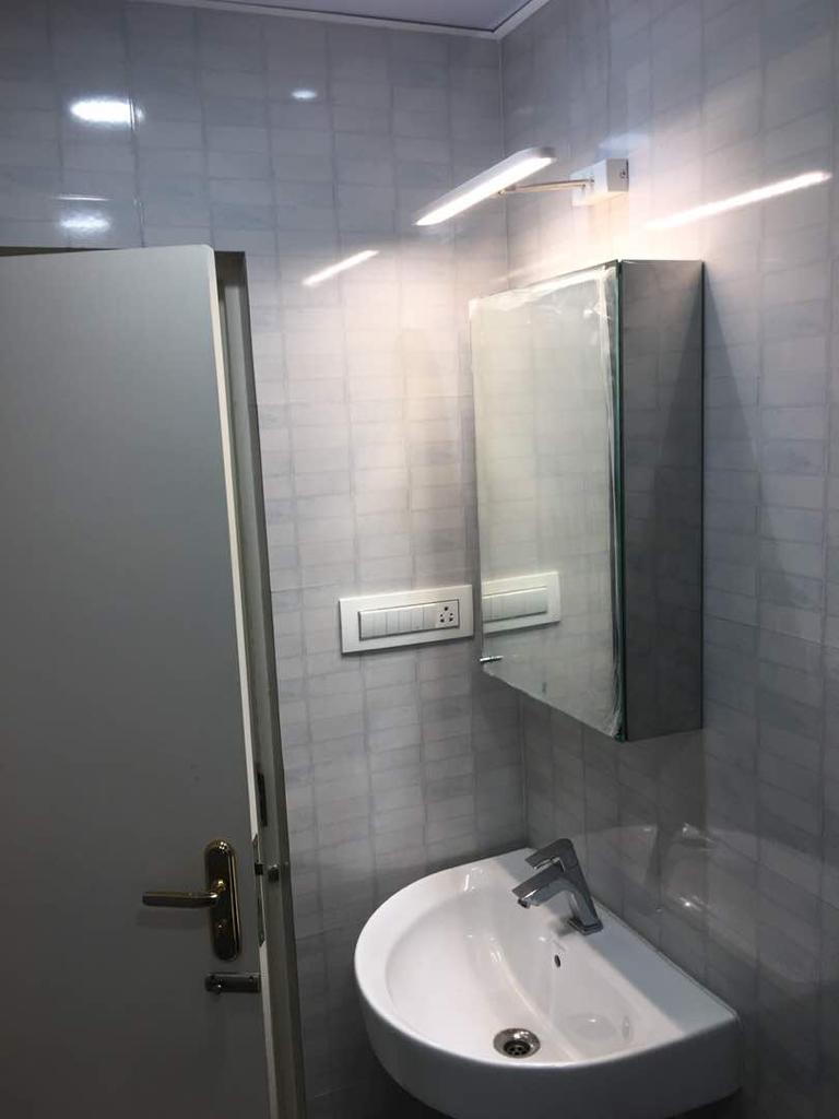 Master Bathroom1 - Neelamber, Bandra West