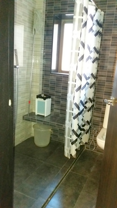 Master Bathroom1 - Rosemary Apartments, Bandra West