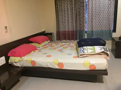 3.5 BHK Cenced, Bandra West — for Rent — photo 4 thumbnail