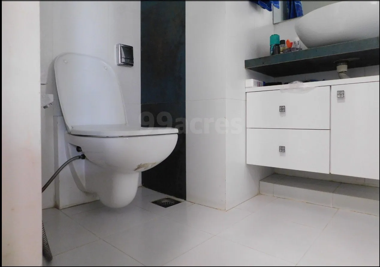 3 BHK Flats on Rent in Suraj Apartment, Juhu