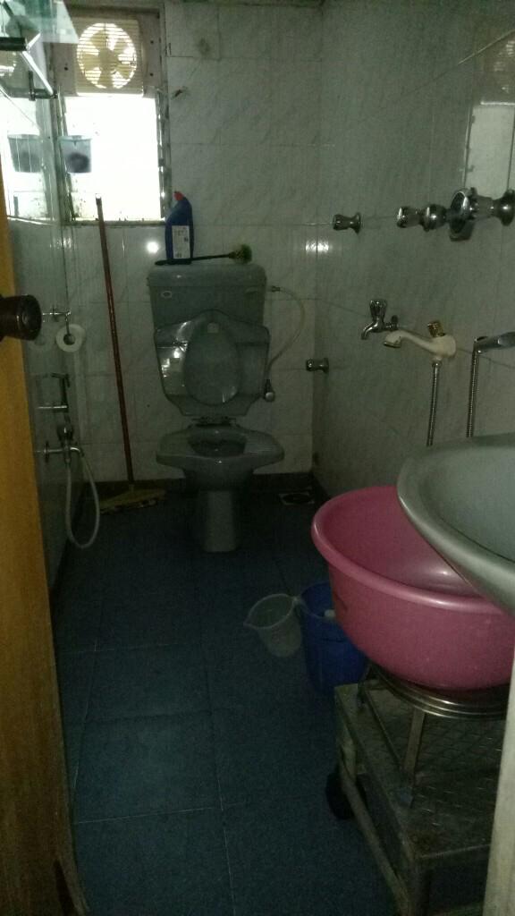 Master Bathroom - Vidhani, Nepeansea Road