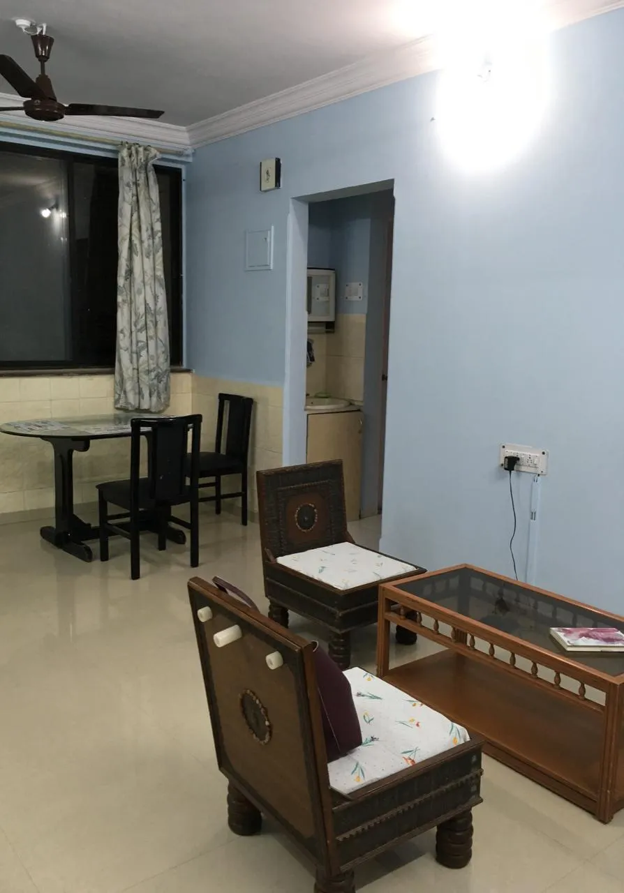 2 BHK Flats for Sale in Gomti Niwas, Worli