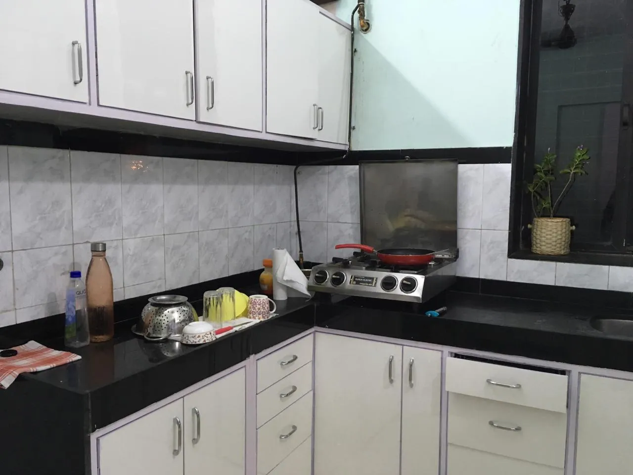 2 BHK Flats for Sale in Gomti Niwas, Worli