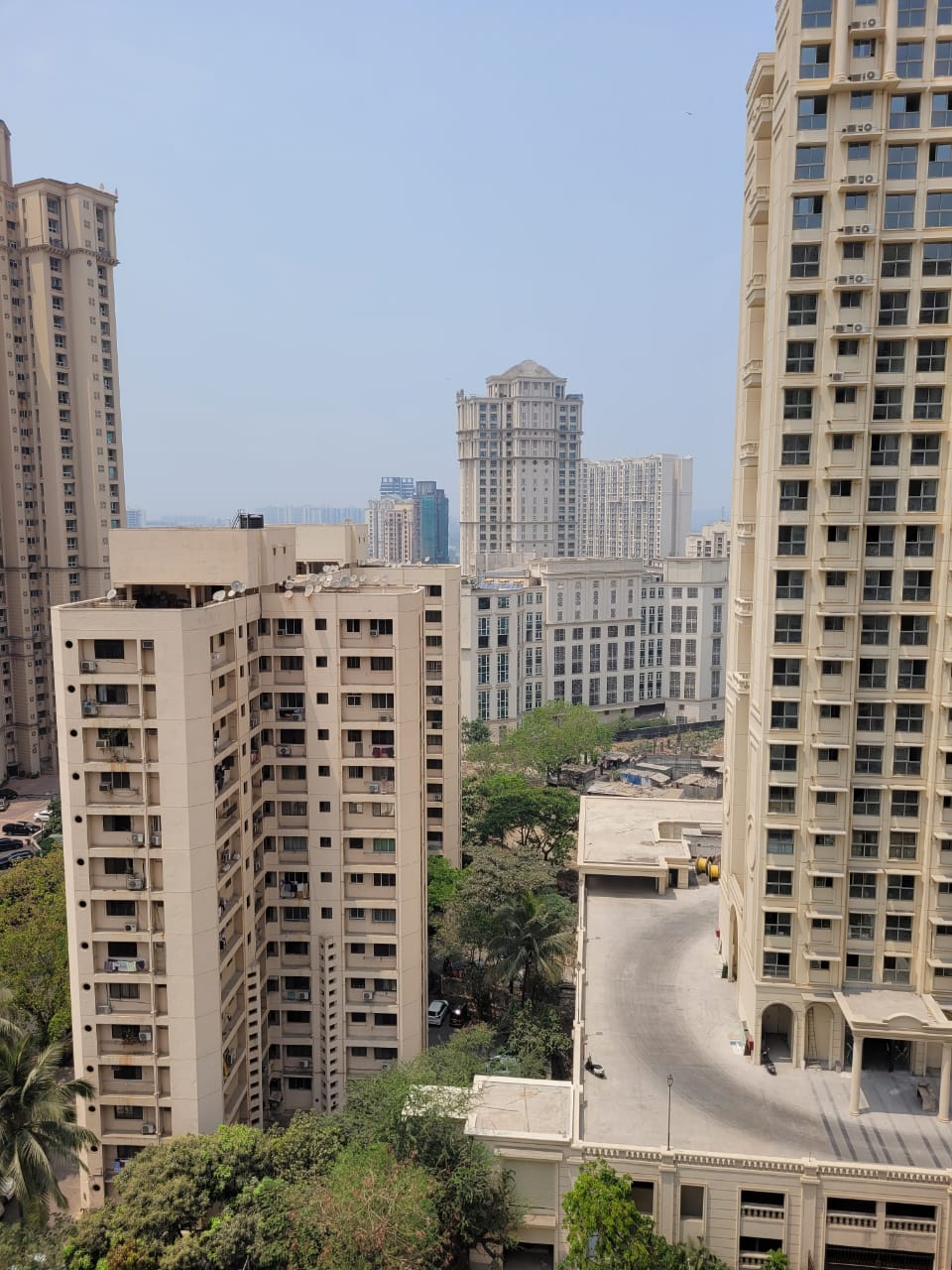 10 - Castle Rock, Powai