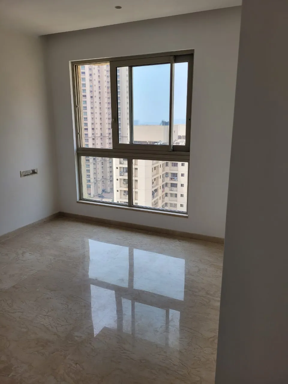 2 BHK Flats for Sale in Castle Rock, Powai