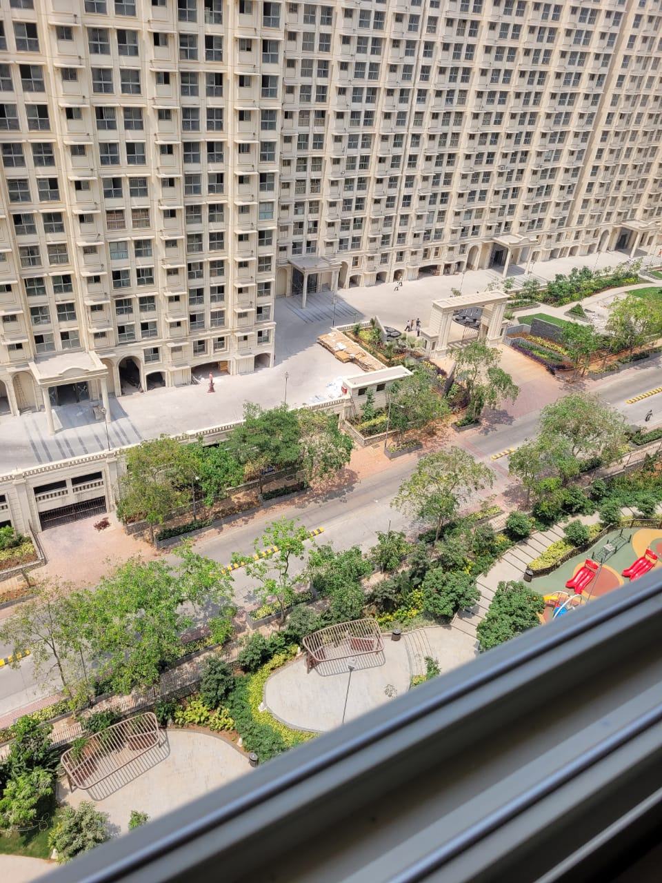 9 - Castle Rock, Powai