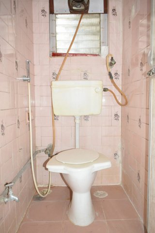 Master Bathroom - Laxmi Chs, Bandra West