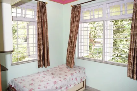 2 BHK Flats on Rent in Laxmi Chs, Bandra West