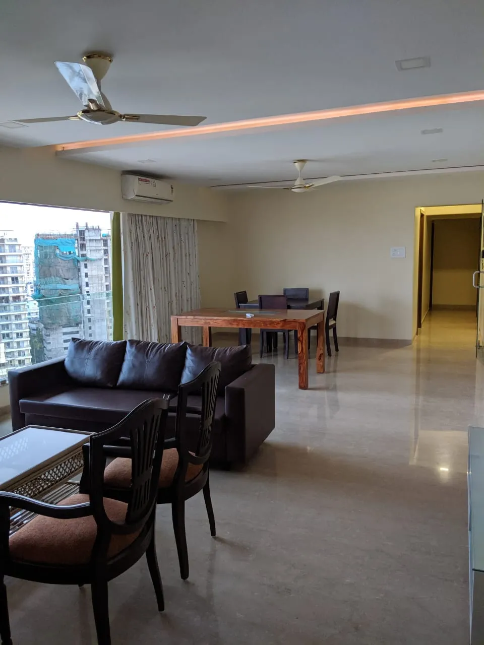 2 BHK Flats for Sale in Two Roses, Bandra West