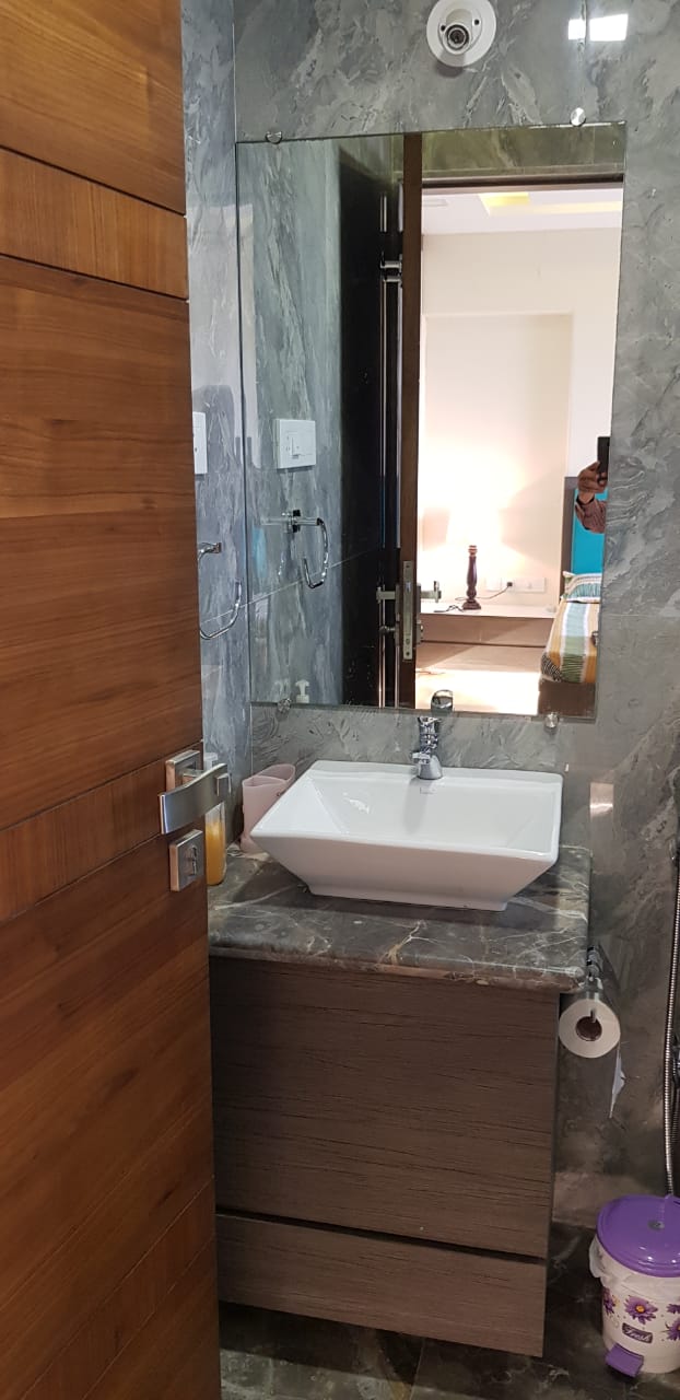 Master Bathroom - Two Roses, Bandra West