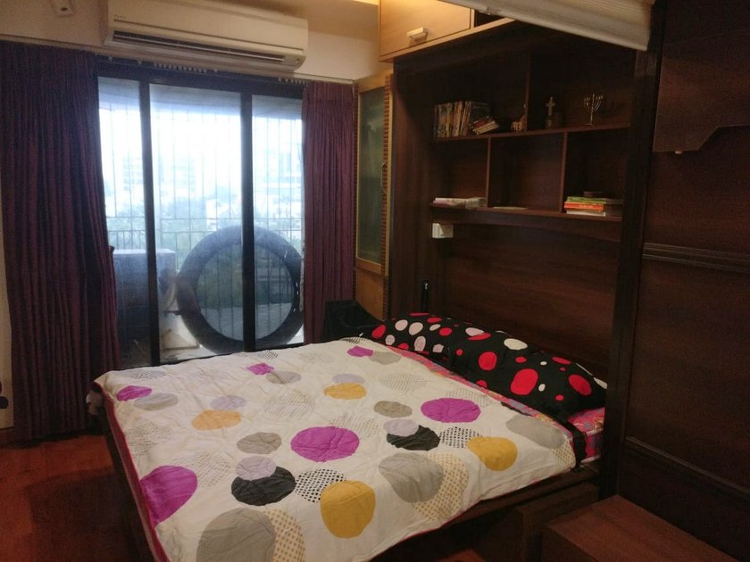 Bedroom 21 - Colombia, Bandra West