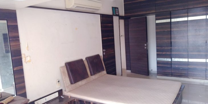 Master Bedroom - Juhu Anmol, Juhu