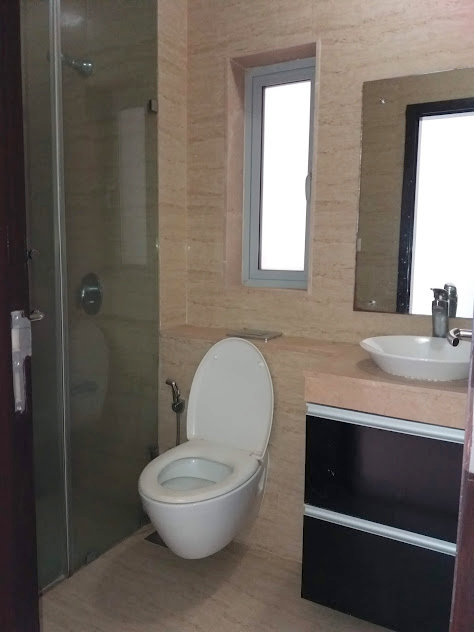 Master Bathroom - Oberoi Splendor Grande, Andheri East