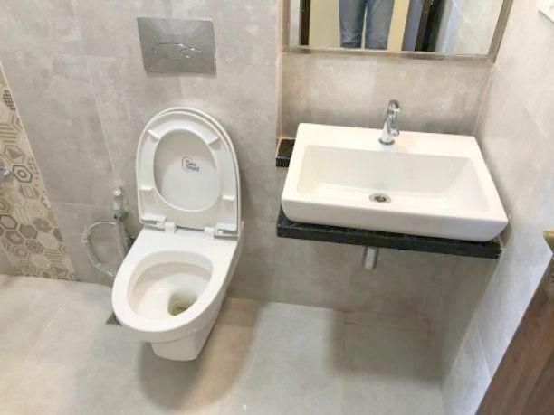 Master Bathroom - Omkar Ananta, Goregaon East