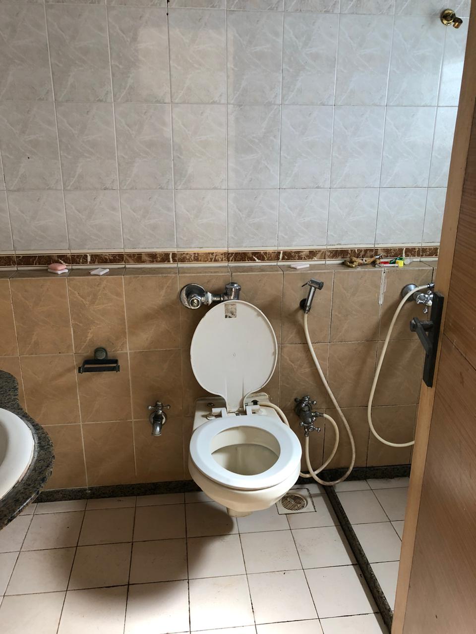 Bathroom 4 - Rushi Towers, Andheri West