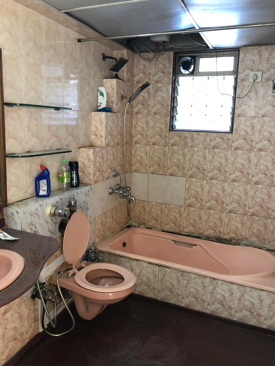 Master Bathroom - Rushi Towers, Andheri West