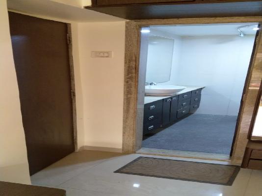 2 BHK Semi-Furnished in Avalon , Powai