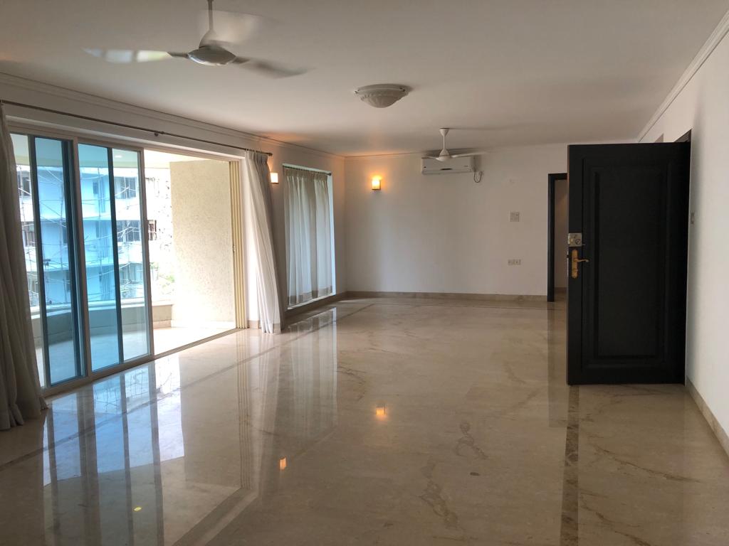 Living Room - Raheja Sunkist, Bandra West