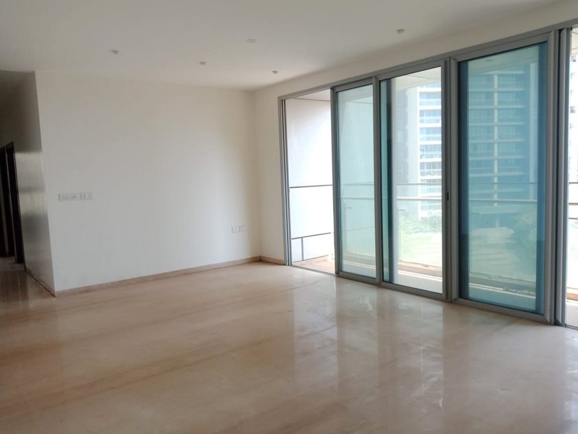 3 BHK Semi-Furnished in Oberoi Esquire , Goregaon East
