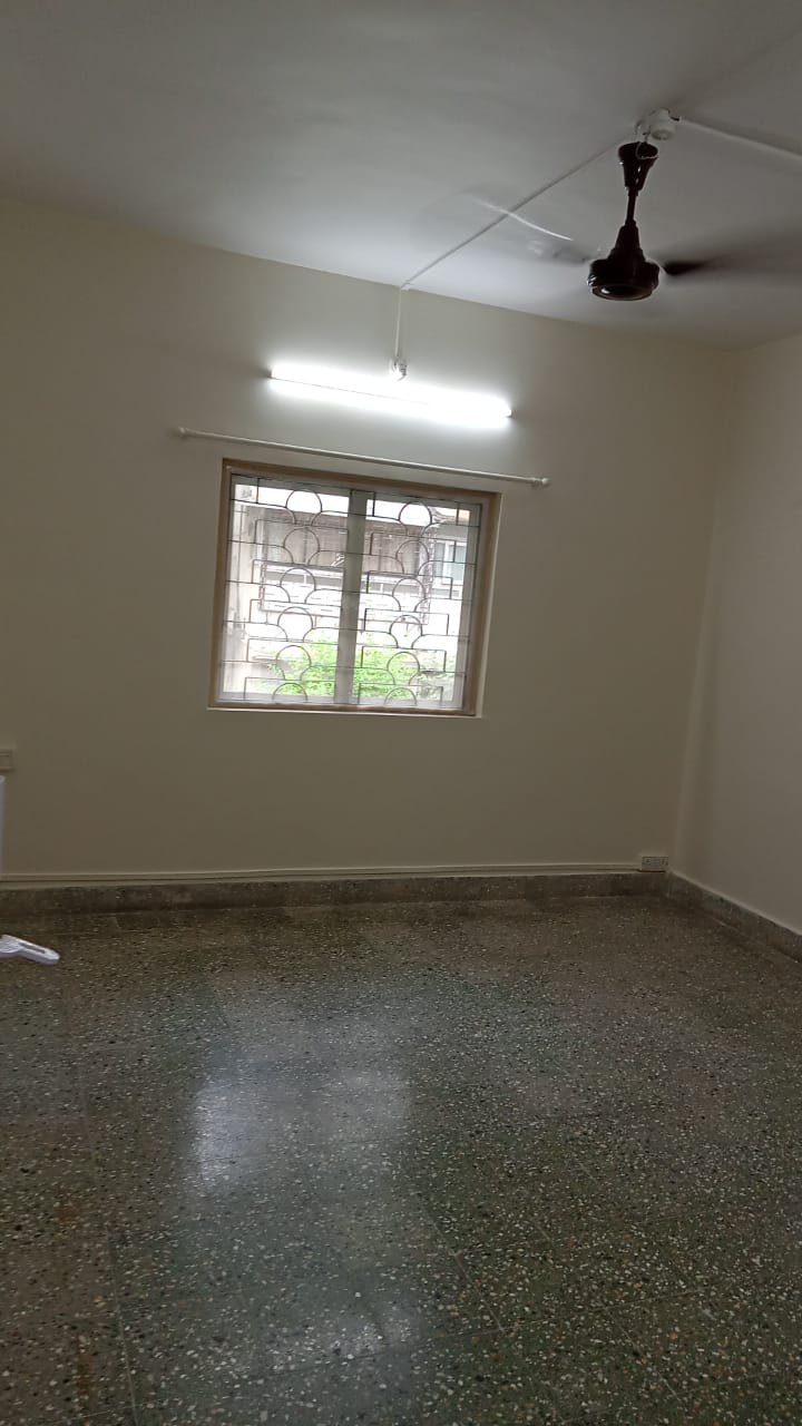 04 - Flamingo, Khar West