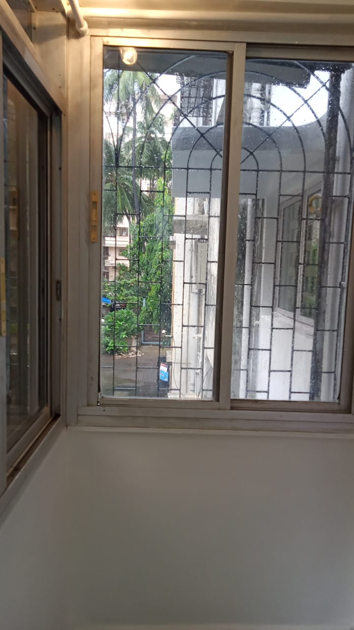 05 - Flamingo, Khar West