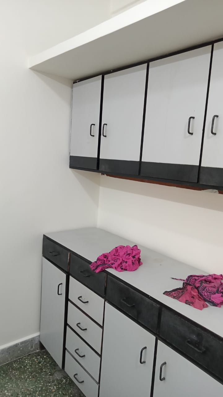 10 - Flamingo, Khar West