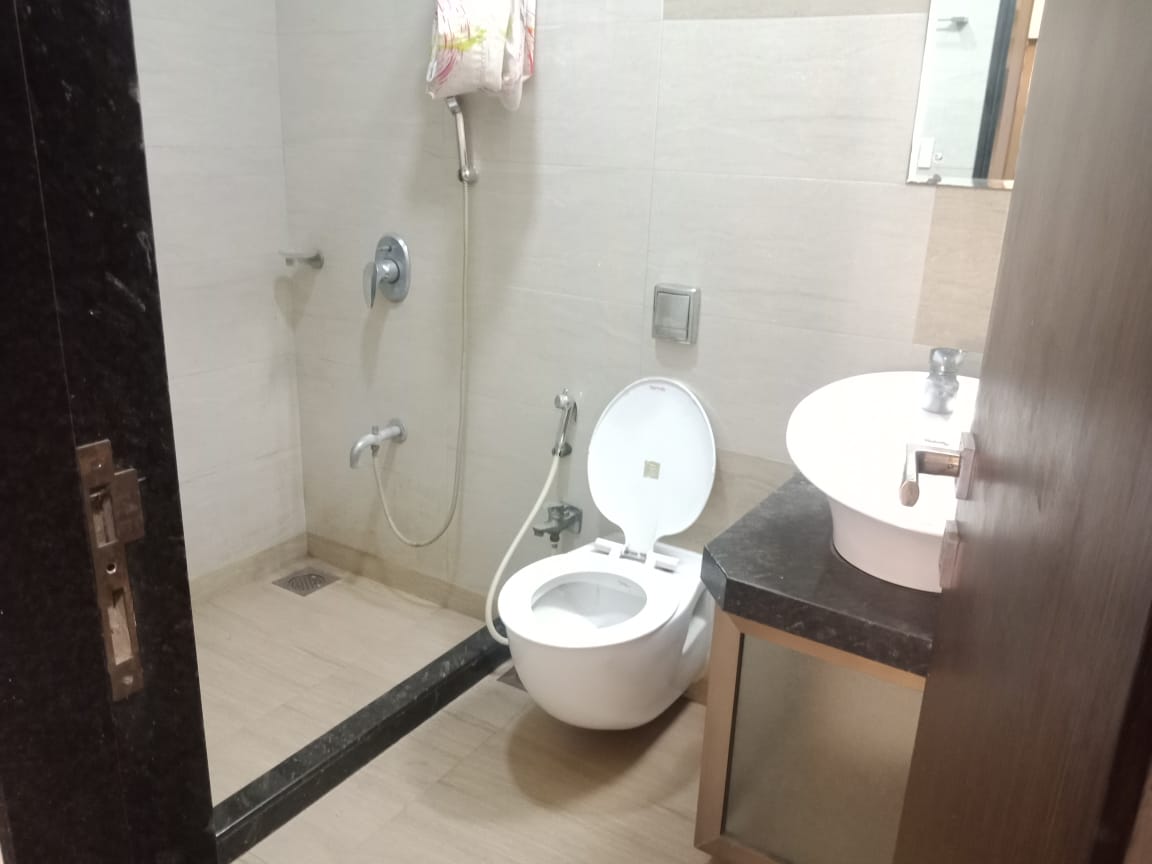 Bathroom 2 - Jade Gardens, Bandra East