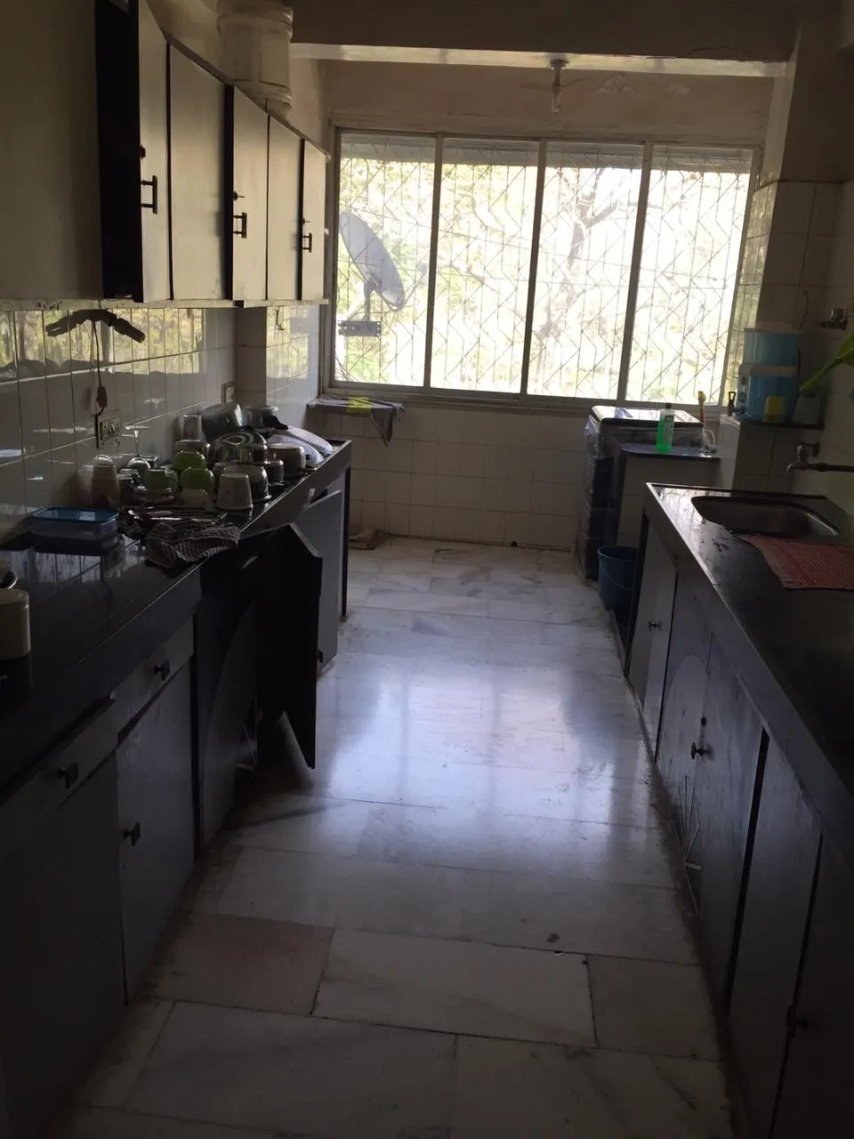 3 BHK Flats for Sale in Dwadash Society, Santacruz West