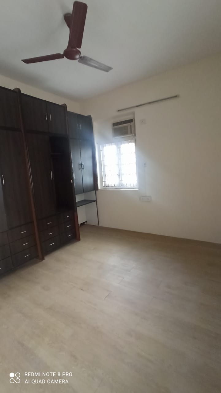 Bedroom 21 - Little Flower, Bandra West