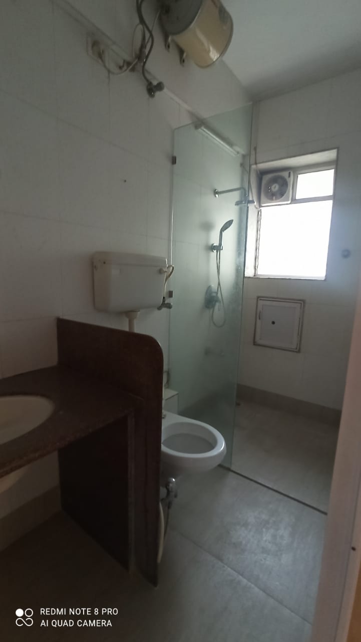 Master Bathroom - Little Flower, Bandra West