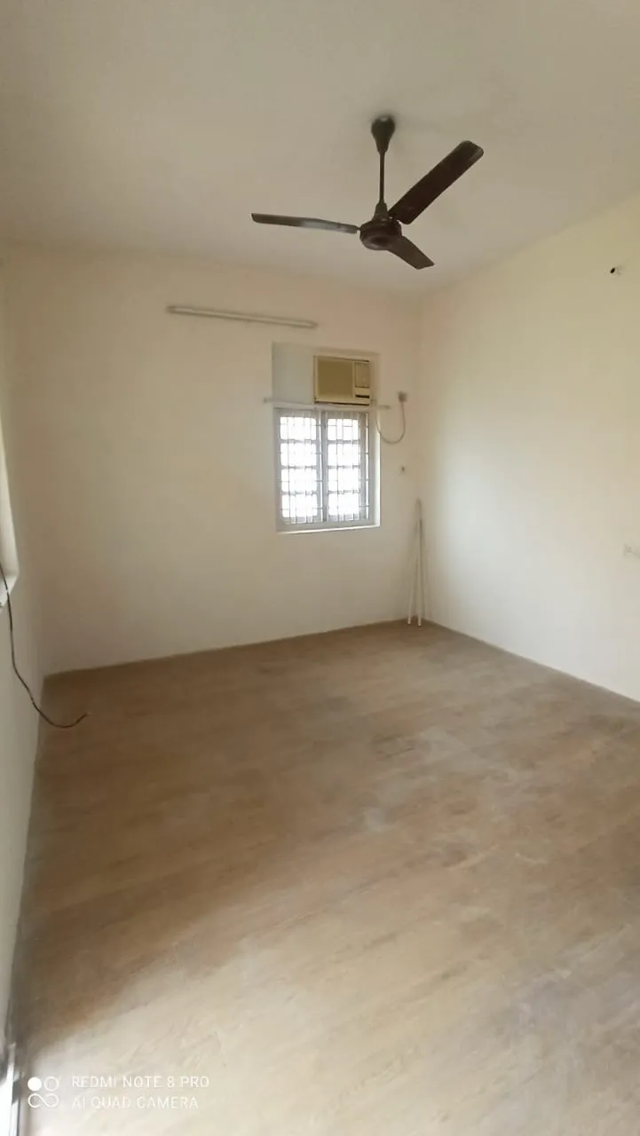 2 BHK Flats on Rent in Little Flower, Bandra West