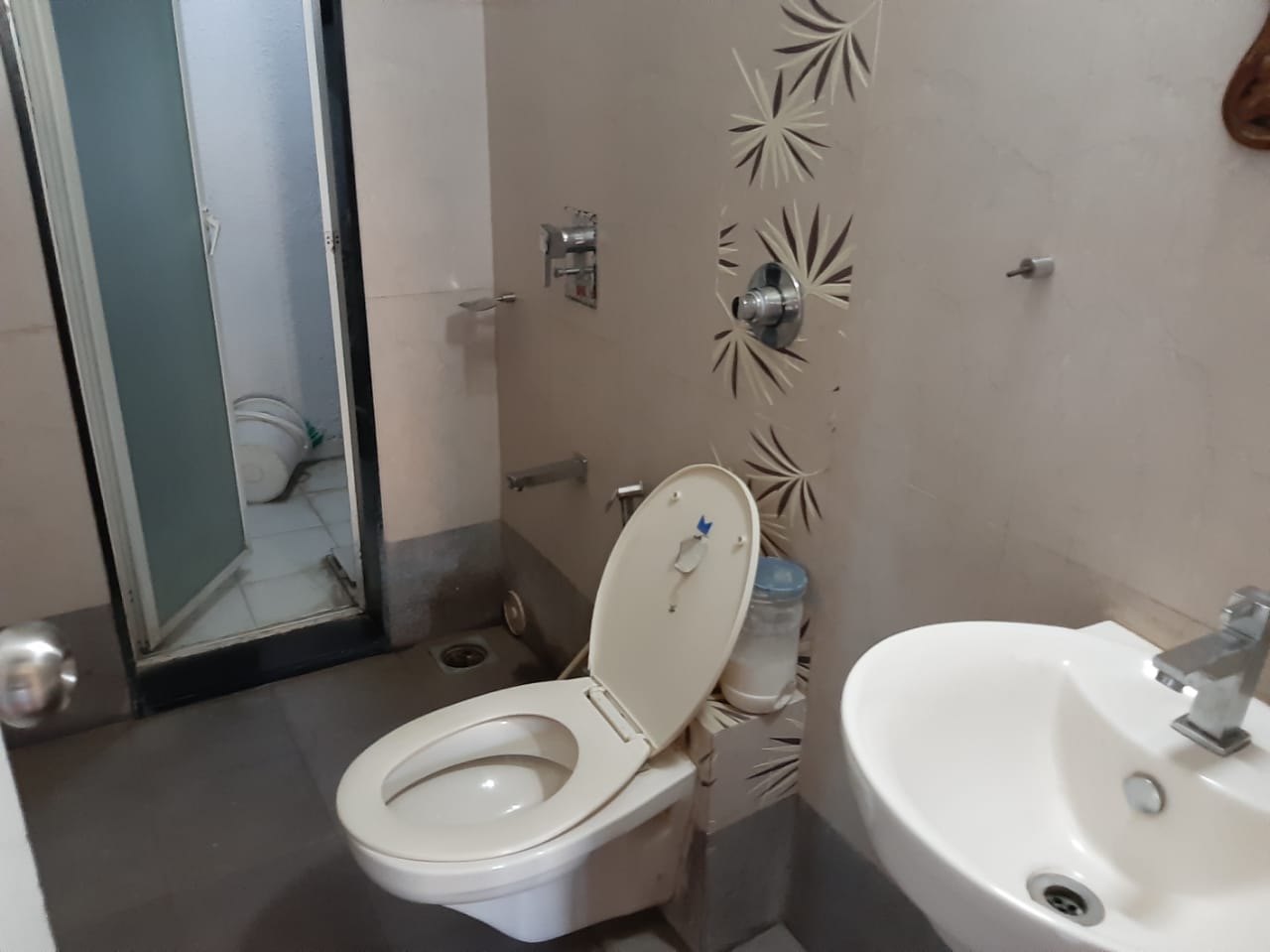 Master Bathroom1 - Neo Vikram, Andheri West