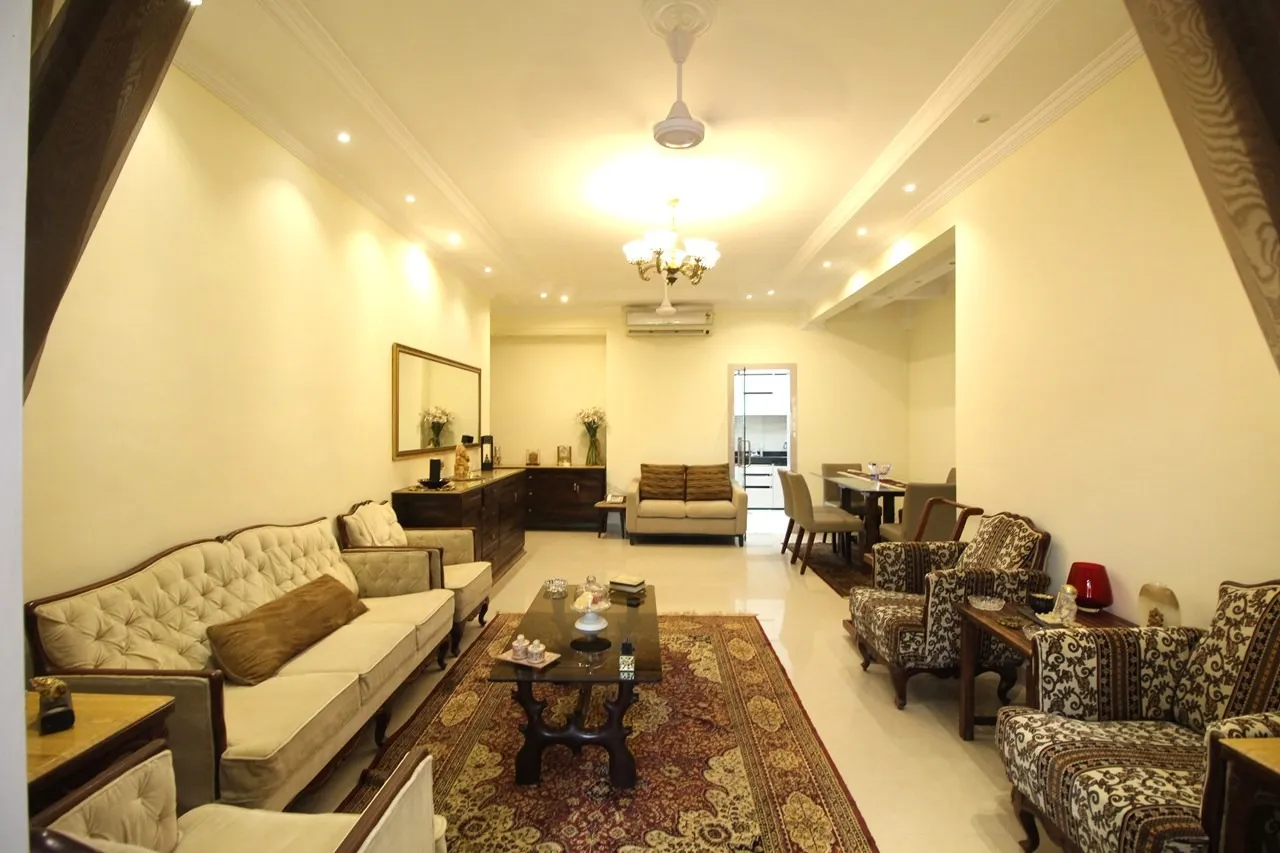 3 BHK Flats on Rent in Metropolitan, Bandra West