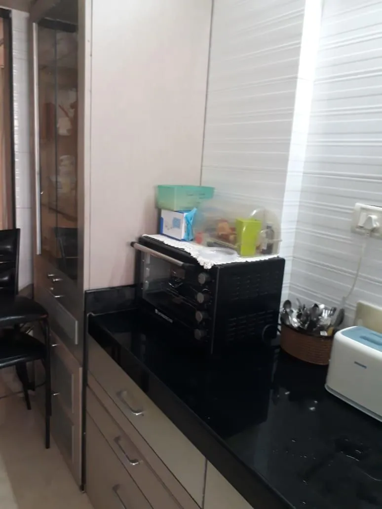 2 BHK Flats on Rent in Chrysalis, Juhu