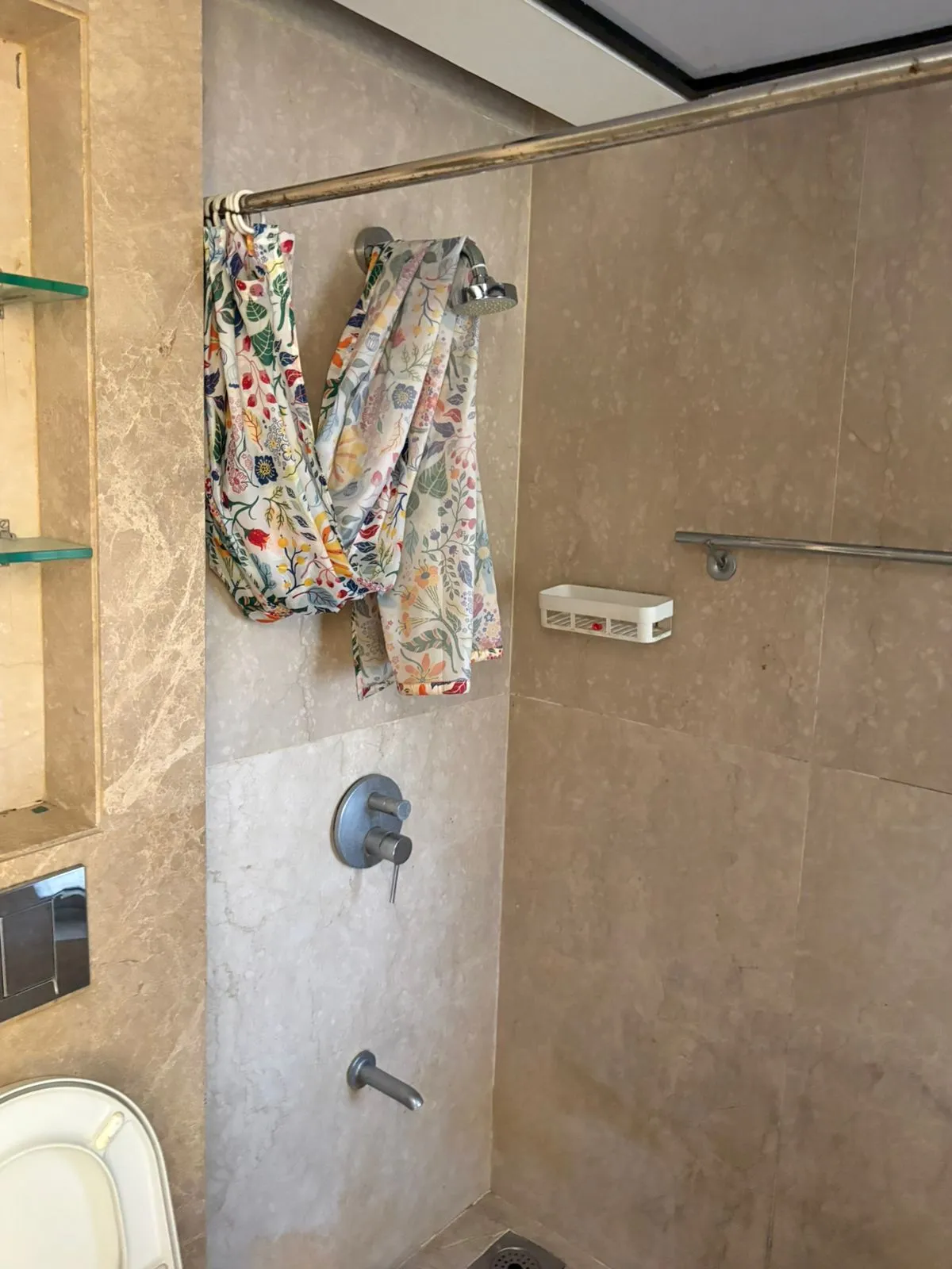 15 - Lodha Grandeur, Prabhadevi