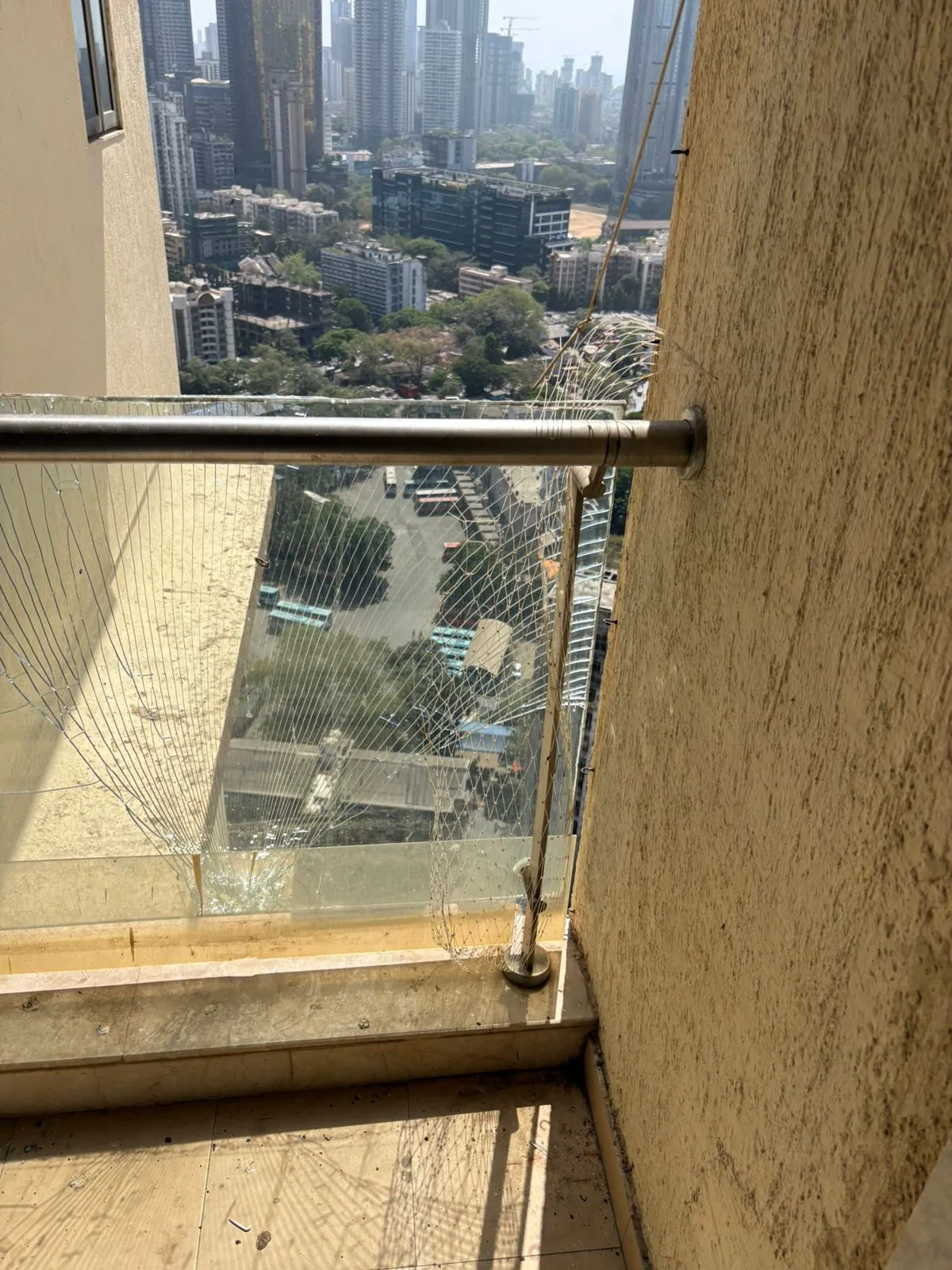 18 - Lodha Grandeur, Prabhadevi