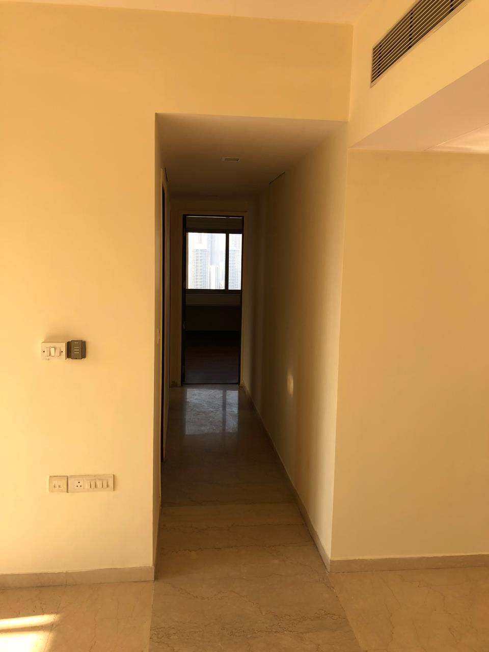 Utility Space - Lodha Grandeur, Prabhadevi