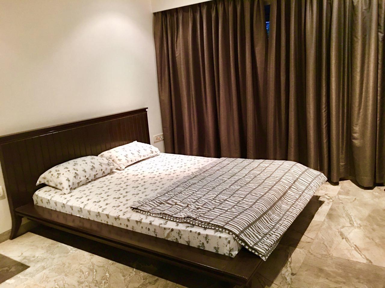 Master Bedroom - Nakshatra Apartments, Bandra West
