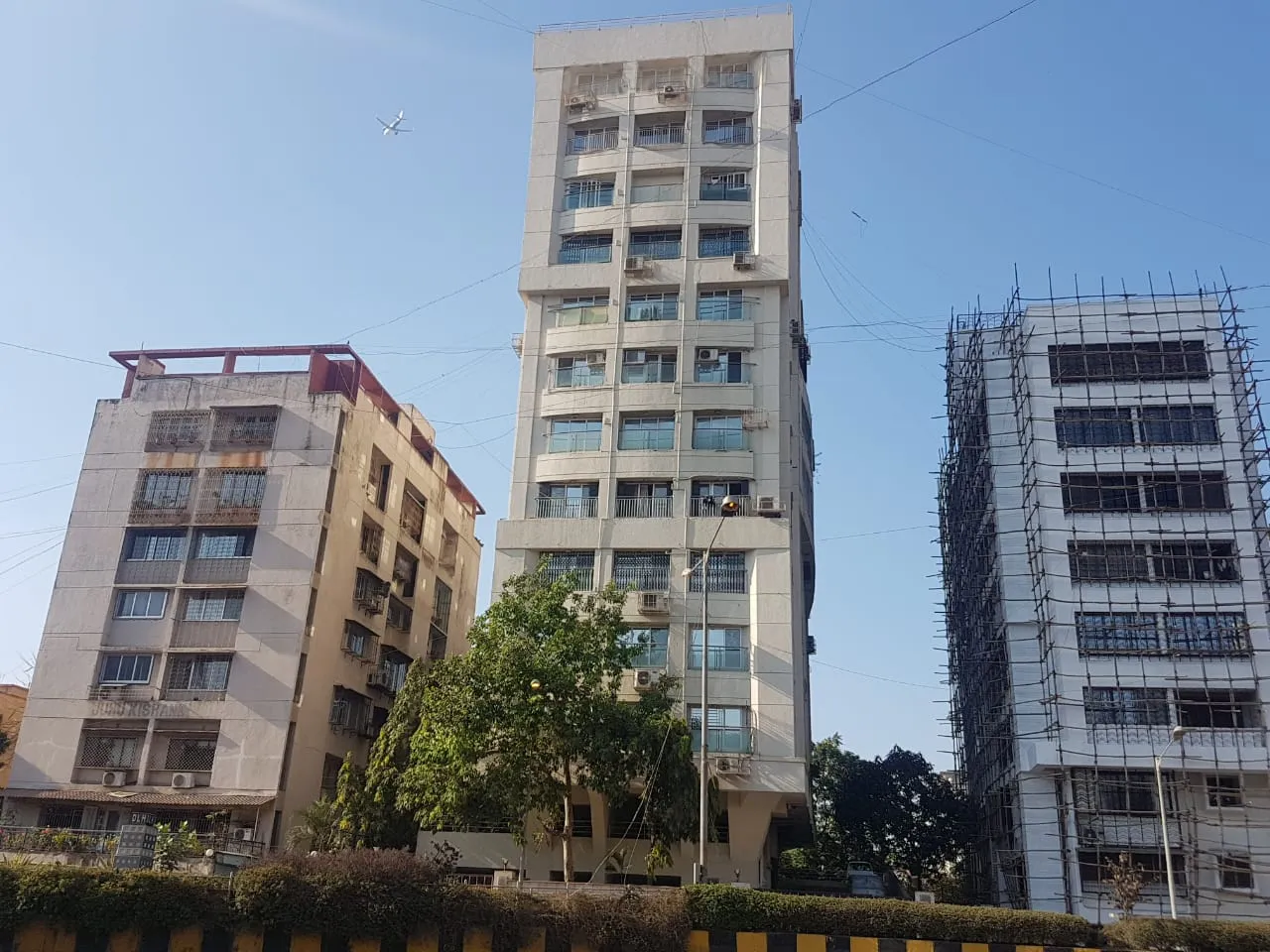 3 BHK Flats for Sale in Veejay Niwas, Juhu