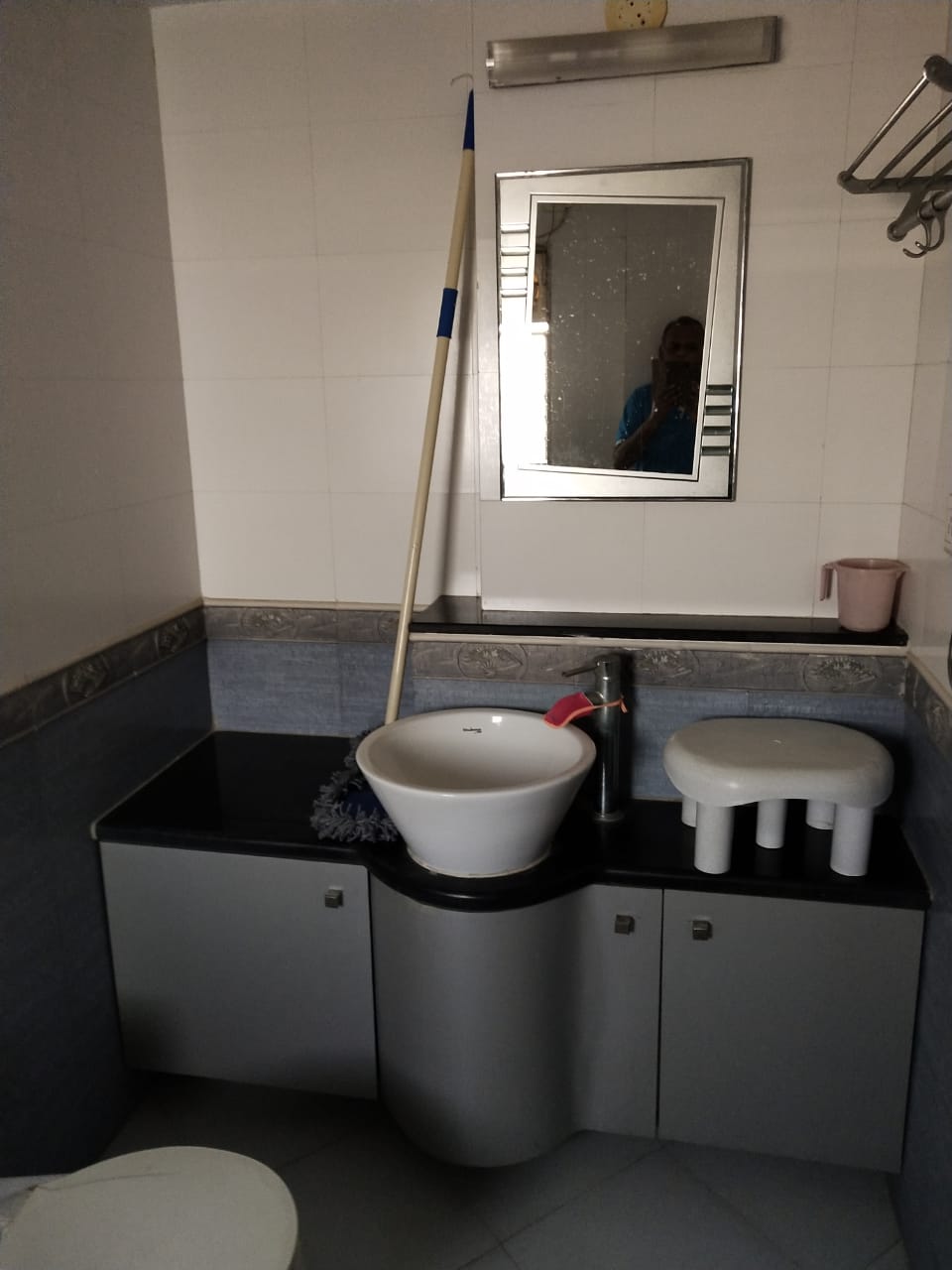 Bathroom 2 - Kingston Tower, Parel