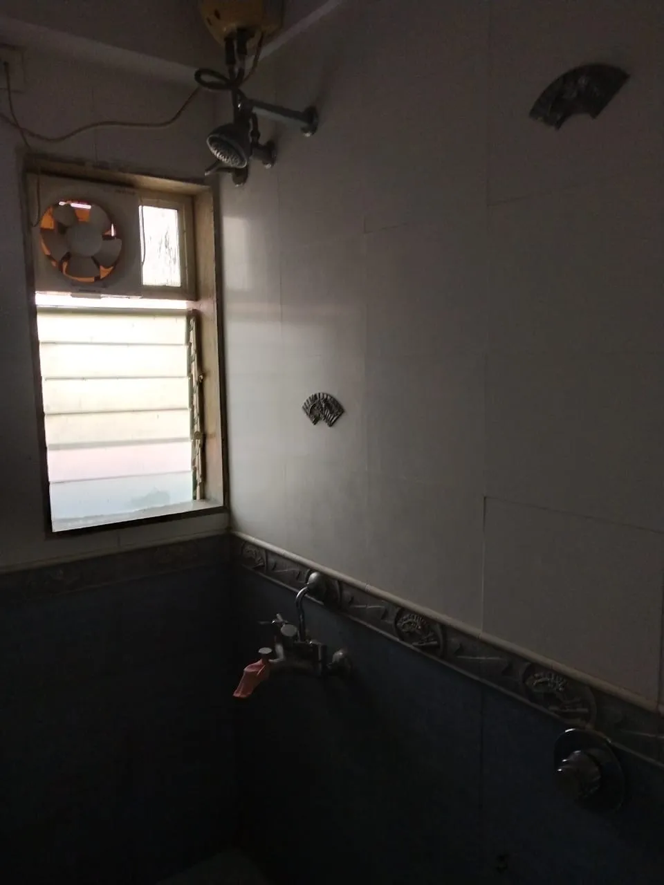 3 BHK Flats on Rent in Kingston Tower, Parel