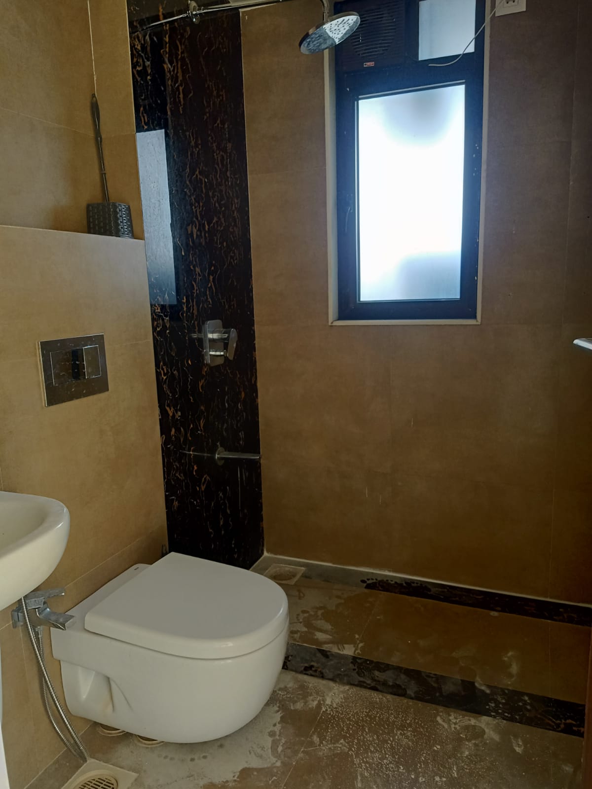 8 - Kanakia Hollywood, Andheri West