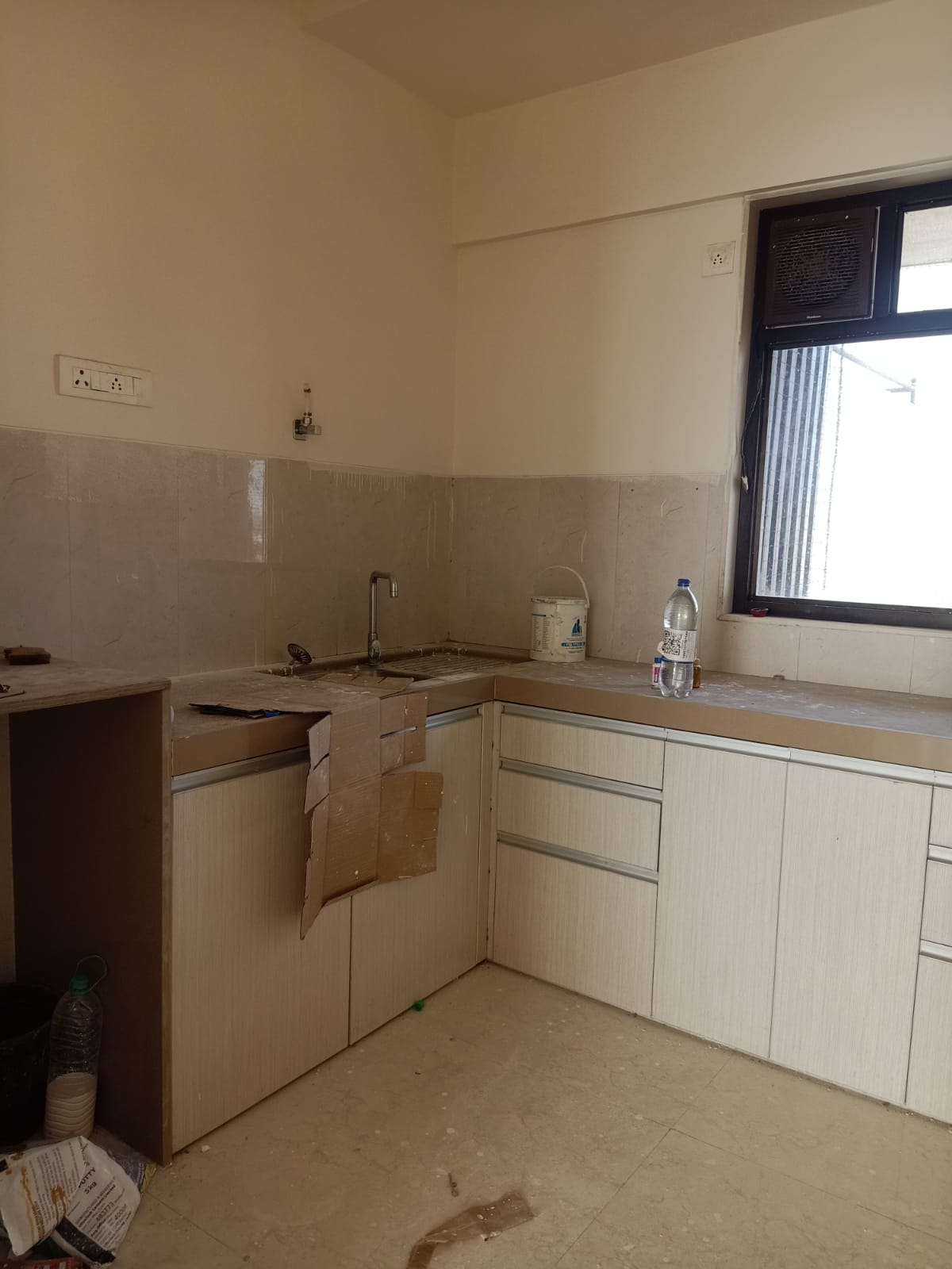 9 - Kanakia Hollywood, Andheri West