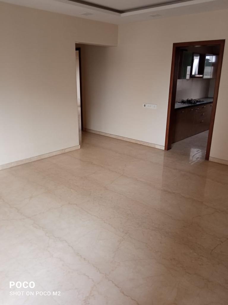 2 BHK Flats for Sale in Two Roses, Bandra West