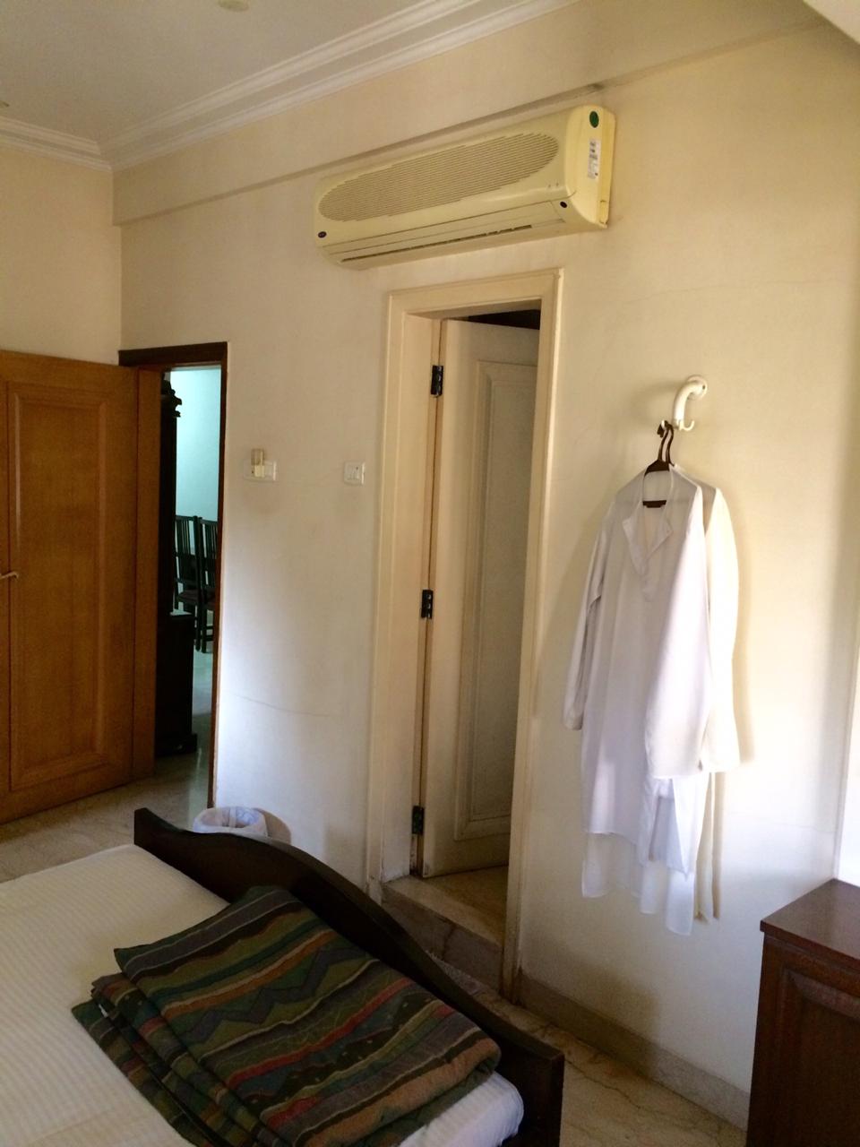 2 BHK Flats for Sale in Chardham, Bandra West