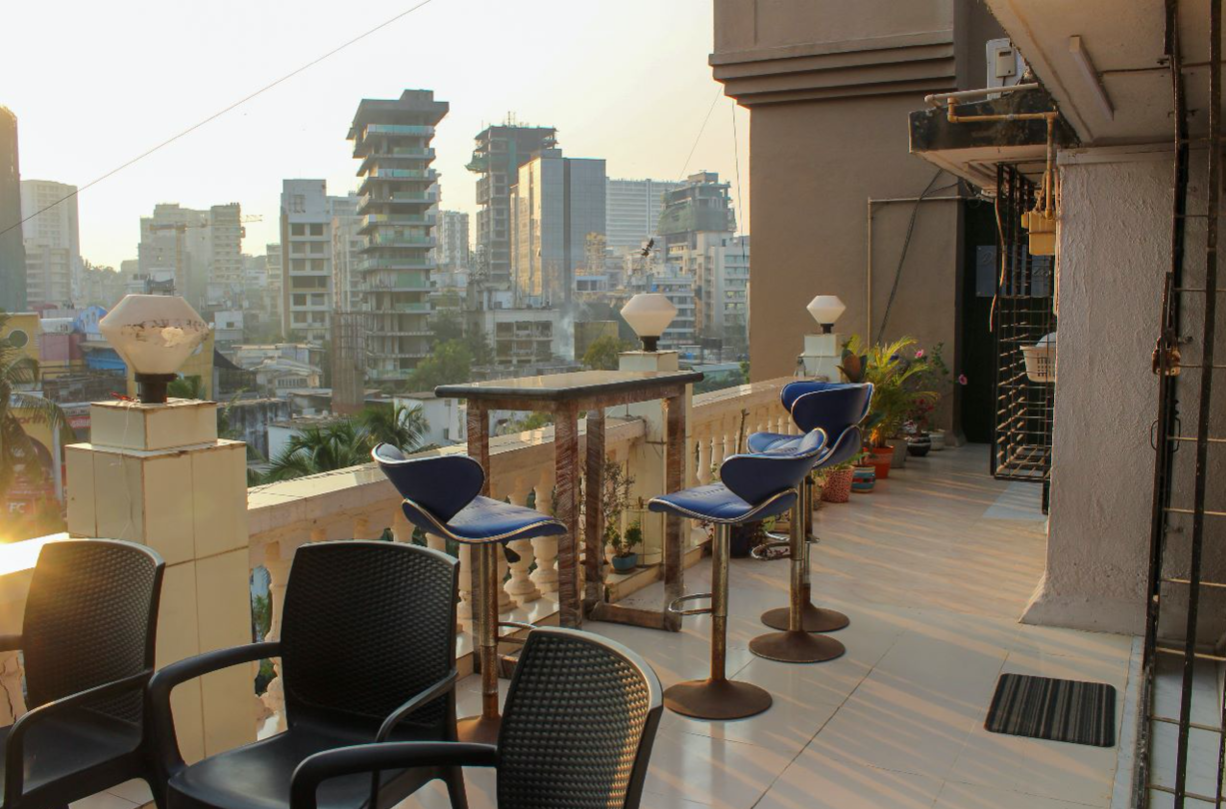 8 - Sadanand Classic, Khar West