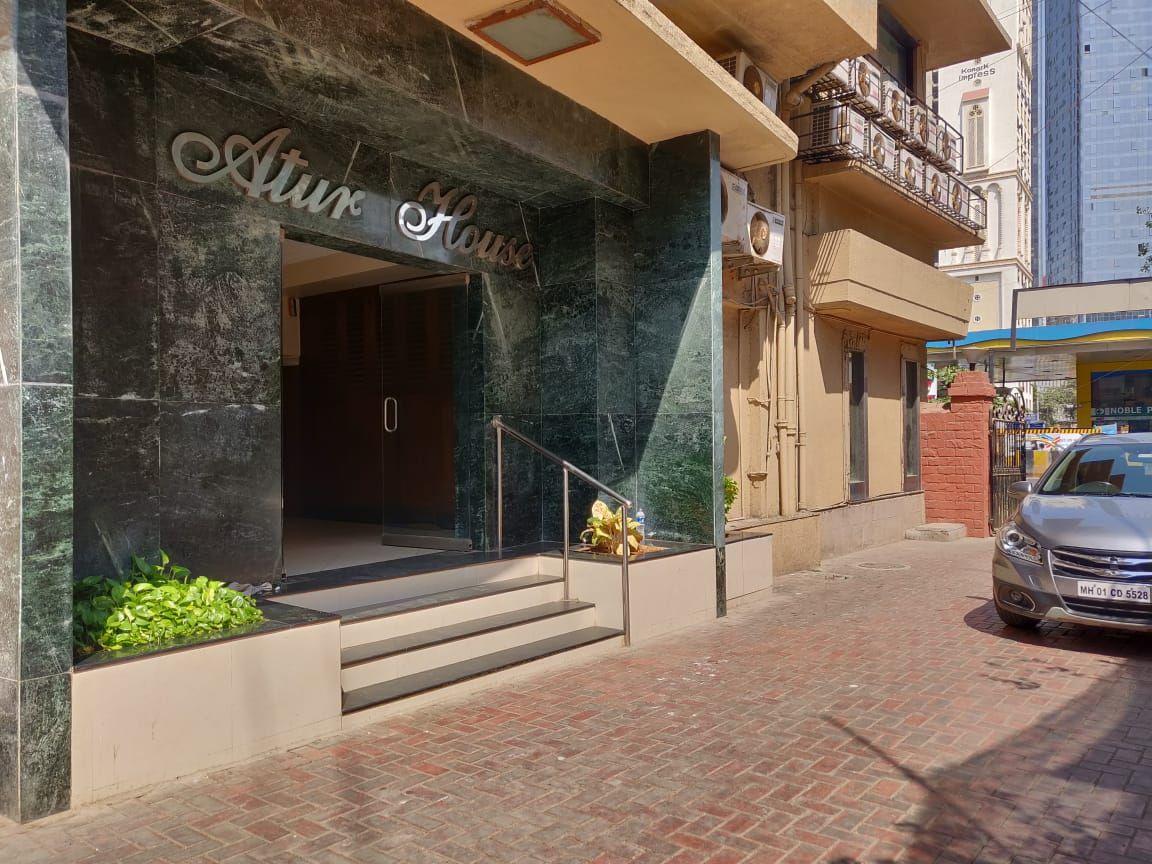 Showroom Semi-Furnished in Atur House , Worli