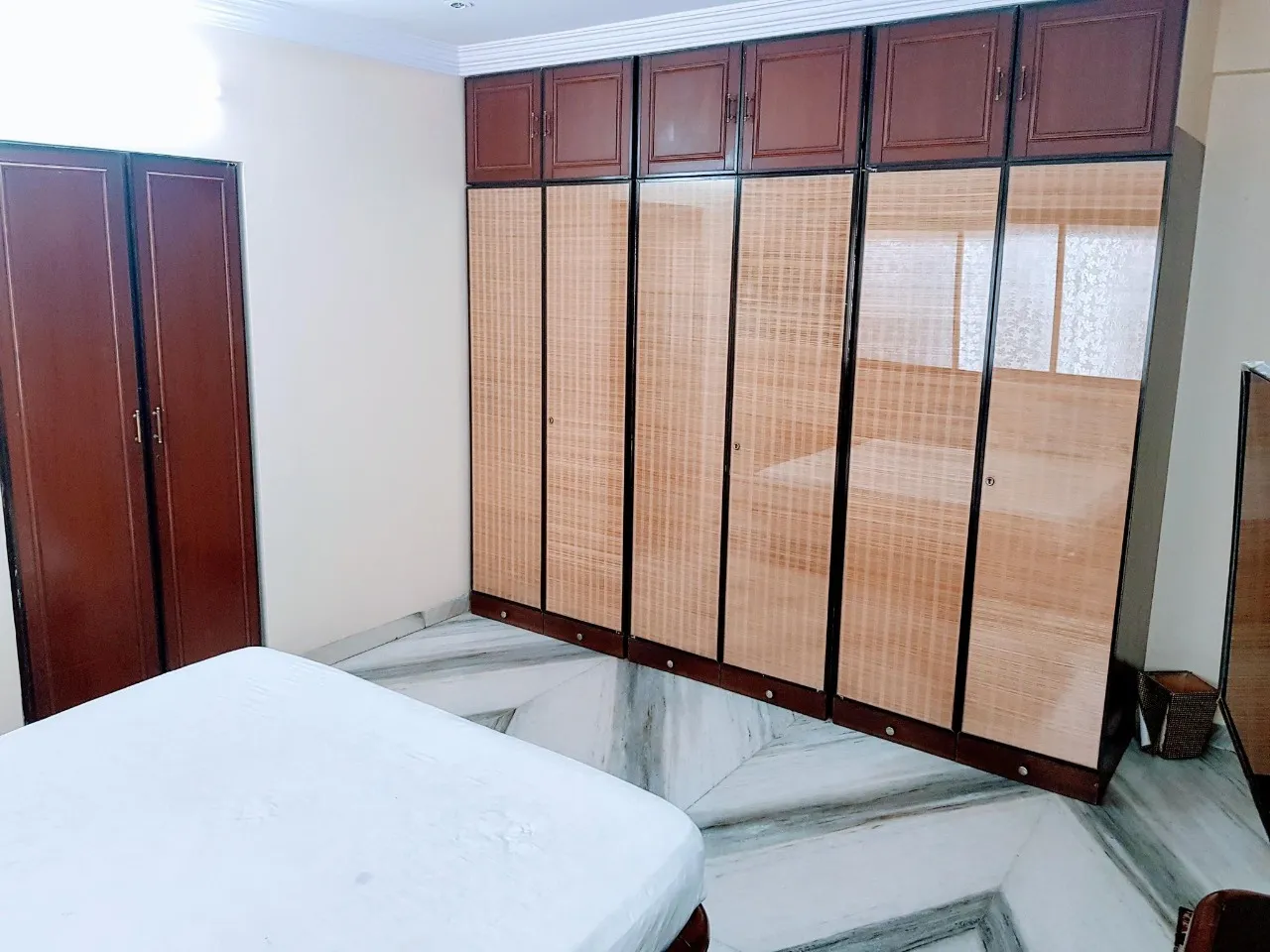 4 BHK Flats on Rent in Kedia House, Juhu