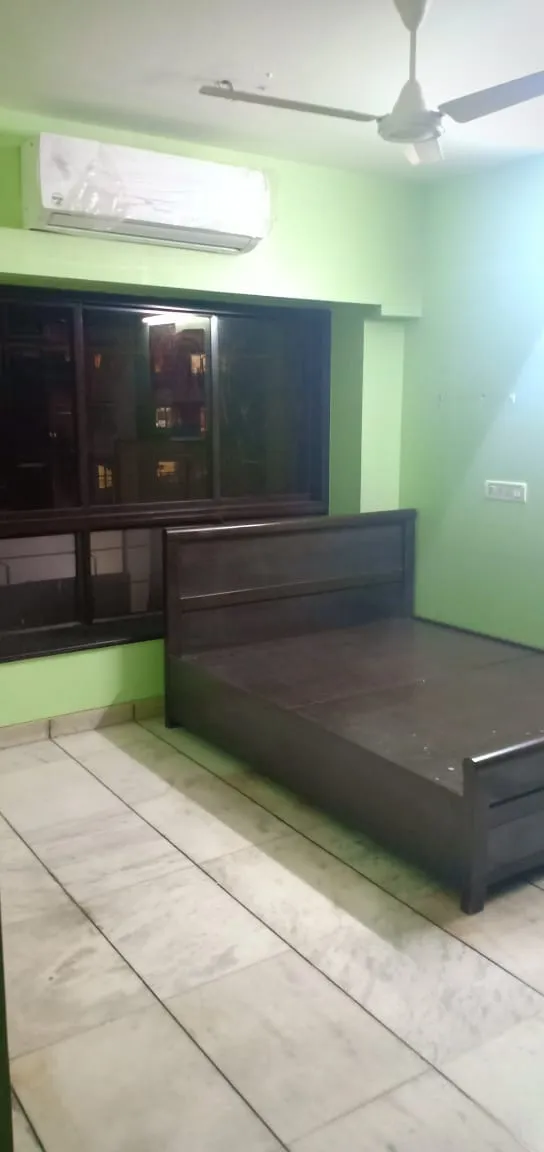 4 BHK Flats for Sale in Kingston Building, Andheri West